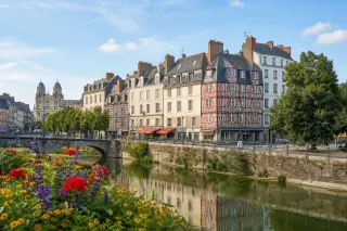 mots clés à prendre en compte : résidence autonomie, Rennes, seniors, personnes âgées, logement adapté, foyer-logement, résidence pour seniors, autonomie, maintien à domicile, alternative EHPAD, budget, prix, loyer, charges, services, aides financières, A