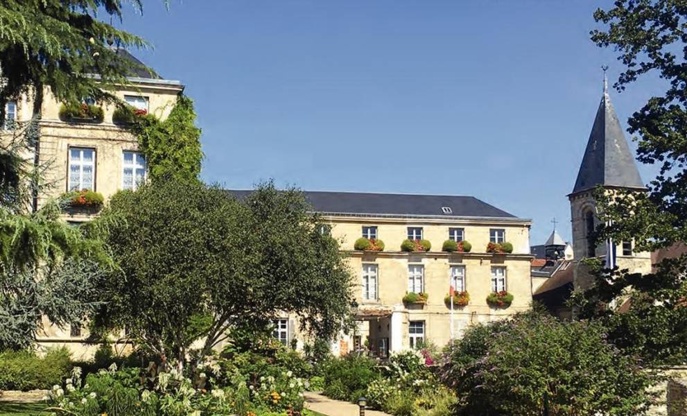 Ehpad Les 4 Saisons Le Plessis Robinson