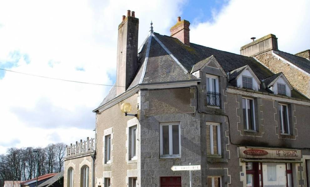 👍 EHPAD Bellevue SaintDenisdeGastines Mazette