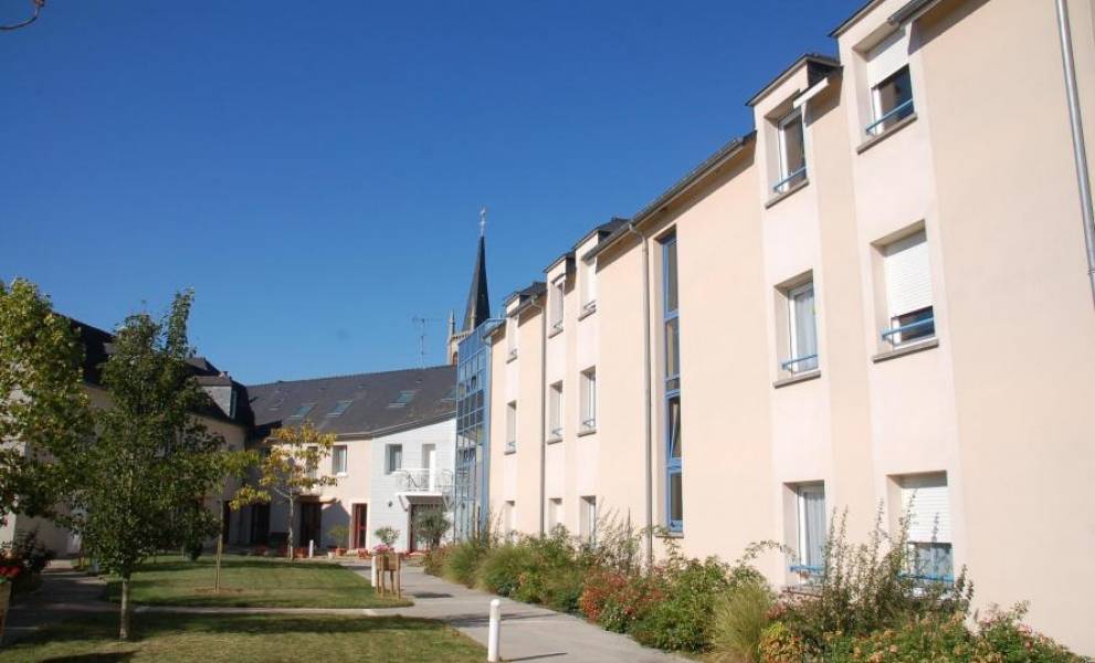 👍 EHPAD Bellevue SaintDenisdeGastines Mazette