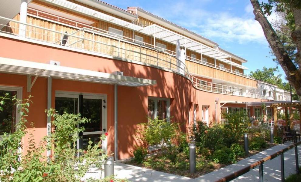 Maison De Retraite La Boetie Le Taillan-médoc Photos