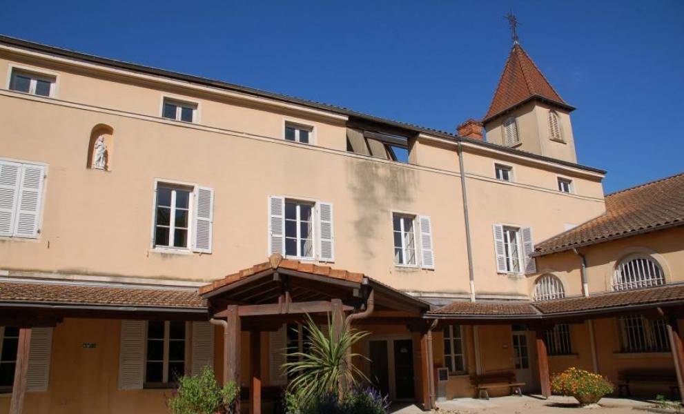 👍 EHPAD Centre Hospitalier PontdeVaux Mazette