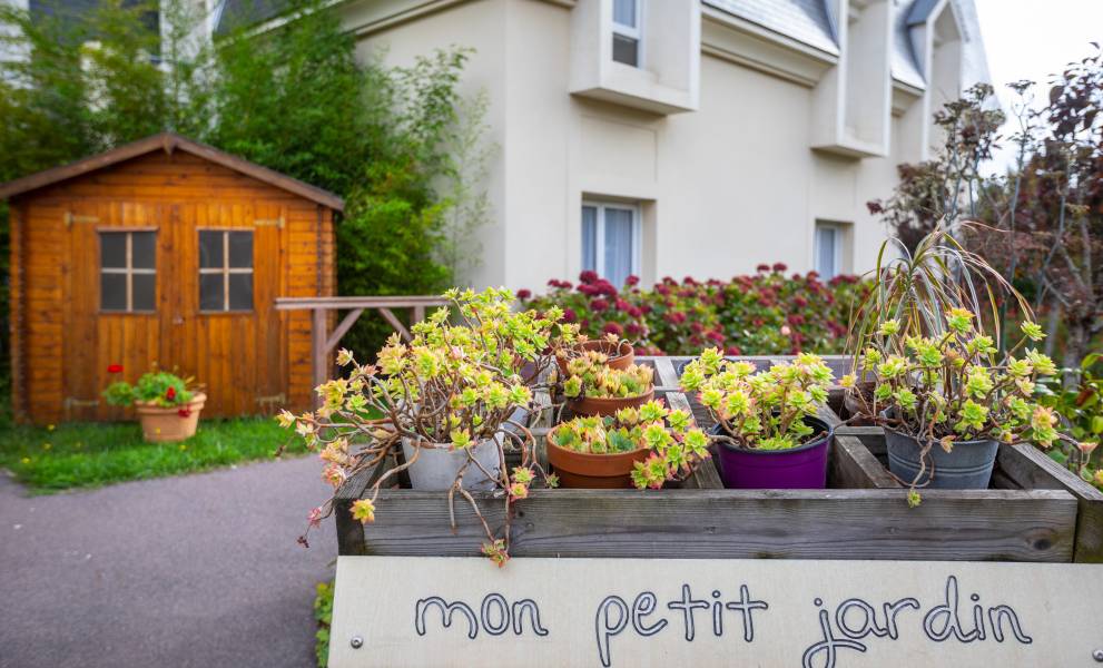 photo de EHPAD Hom'Age Les Pervenches Biéville-Beuville