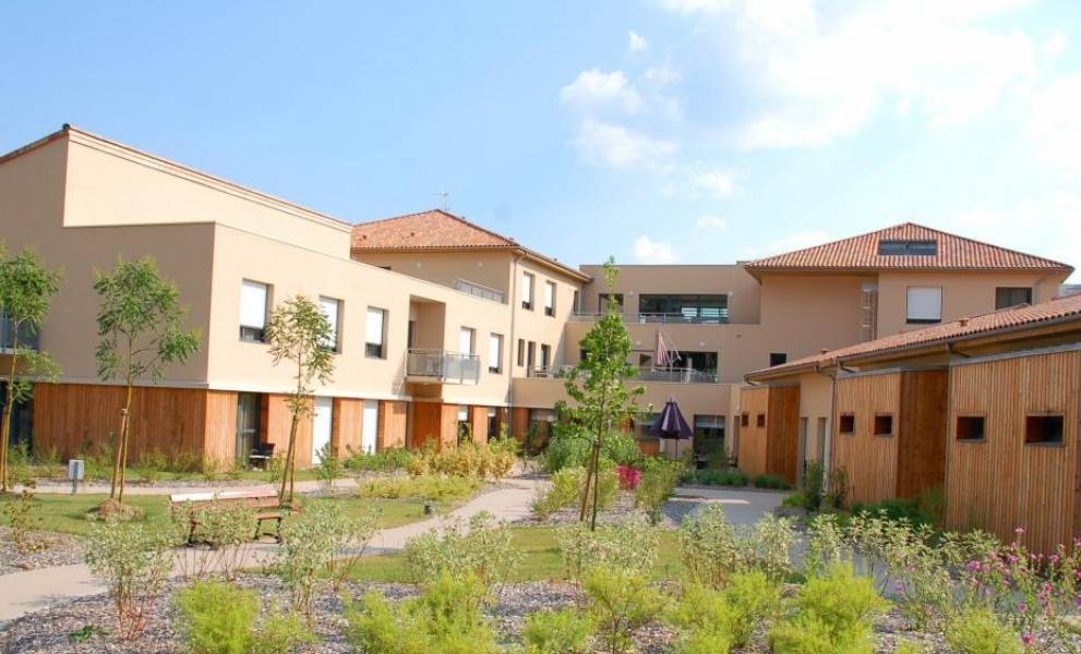 👍 EHPAD Les Jardins de Charlotte  NeuvilledePoitou  Mazette