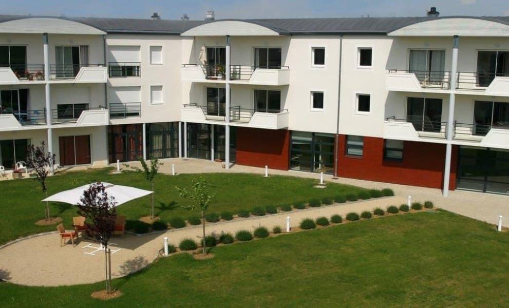 👍 EHPAD Les Jardins de Montplaisir | Ligugé | Mazette