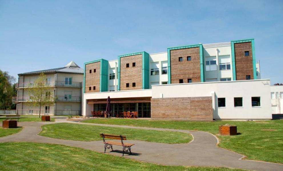 👍 EHPAD Korian Villa du Chêne d'Or BonchamplèsLaval Mazette