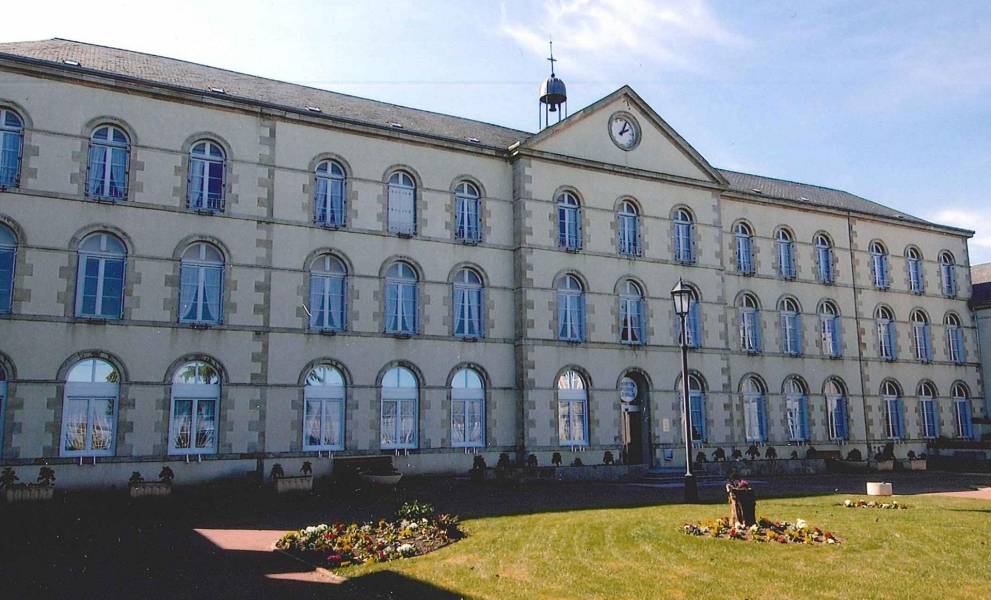 ehpad pierre lebrun neuville aux bois mazette