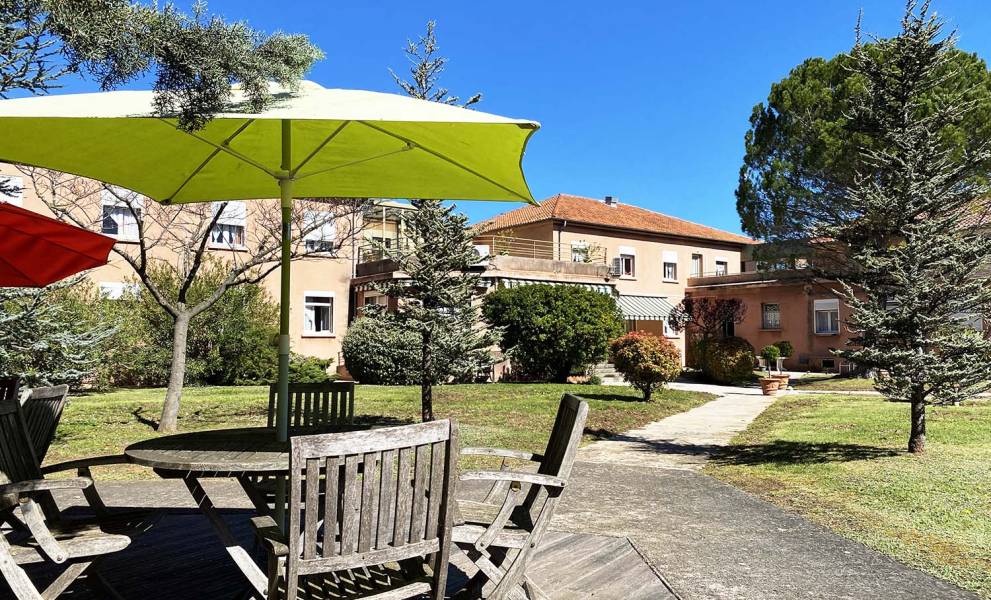 photo de EHPAD Saint Joseph Seniors La Maison de la Pinède Aix-en-Provence