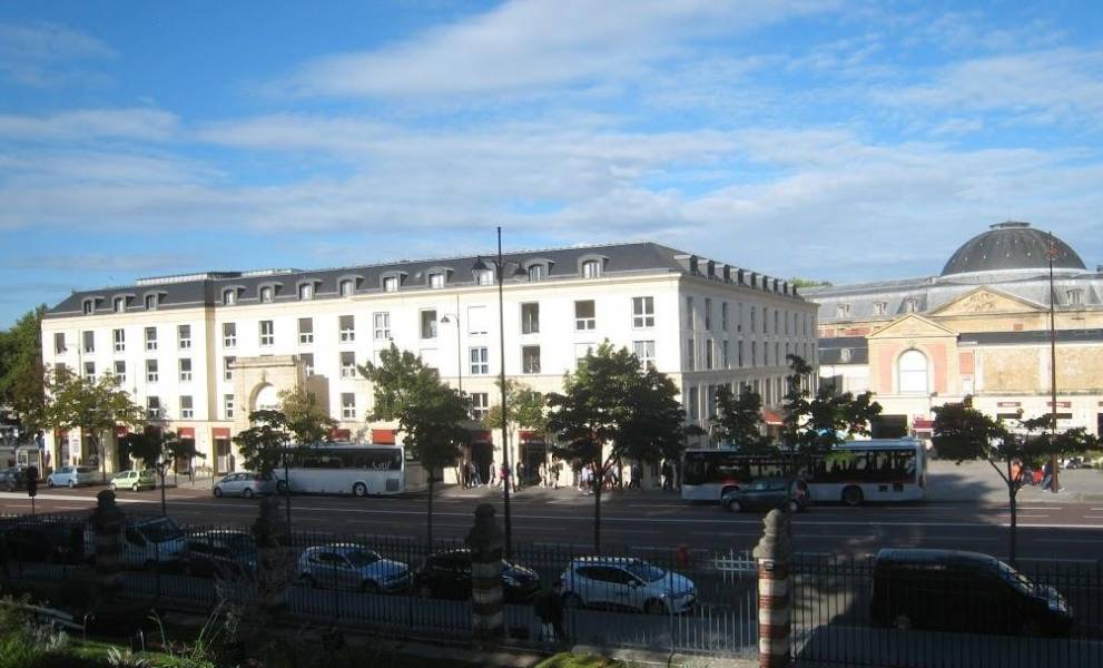 1 Avenue De L Europe 78000 Versailles