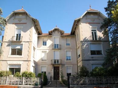 Les Camélias Cévennes Les Camélias Cévennes