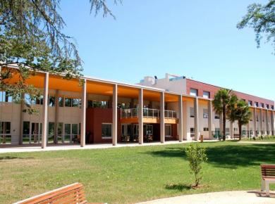 L'Hôpital de au jardin d'antan L'Hôpital de au jardin d'antan