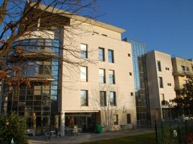 L'Hôpital de Sainte-Perrine L'Hôpital de Sainte-Perrine